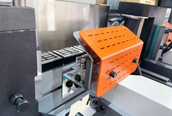 Laser Edgebander inteligente S280 para produção de móveis finais
